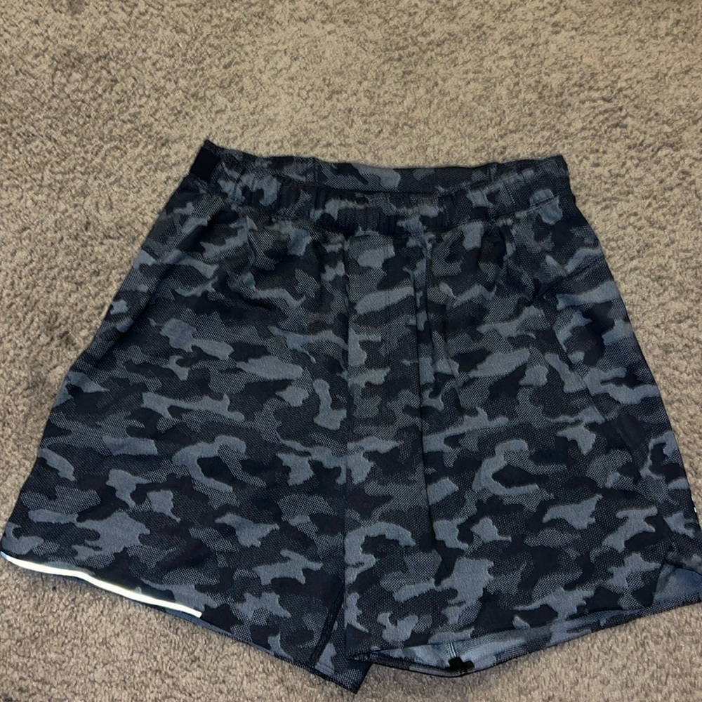 Men's Lululemon shorts